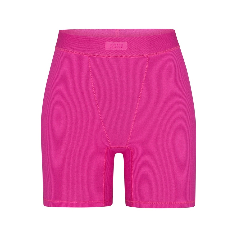 SKIMS SOFT LOUNGE BOXER in Hot Pink